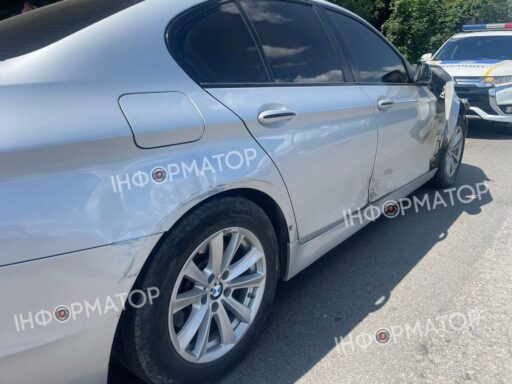 #громадськемісце Чергова ДТП на вул. Карпатській: BMW зіткнувся з Peugeot #іванофранківськ #ivanofrankivsk
