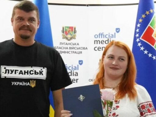 #громадськемісце Лисогор вручив державні та обласні нагороди лікарям з Луганщини #луганськ #lugansk #луганск