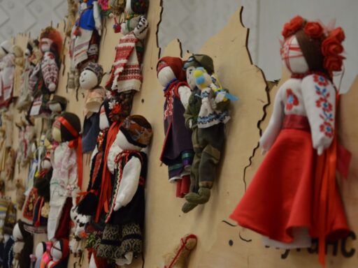#громадськемісце В Кілії презентували виставку унікальної мапи України з ляльок-мотанок. Де подивитися #одеса #odesa #odessa #одесса