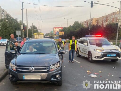 #громадськемісце Автомобіль збив чоловіка і жінку: поліція розповіла подробиці смертельного наїзду у Львові #львів #lviv