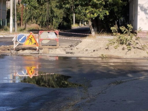 #громадськемісце Окупований Бердянськ без світла та води. Люди хочуть звертатися до диктатора путіна #запоріжжя #zaporizhia