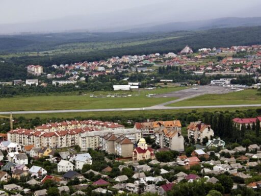 #громадськемісце Про аеропорт в Ужгороді та перспективу цивільної авіації в Україні #миколаїв #mykolaiv