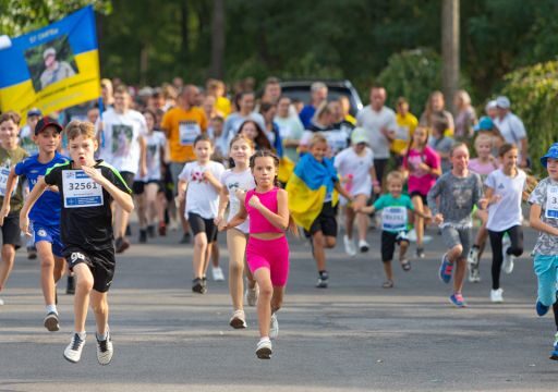 #громадськемісце У Світловодську відбувся забіг “Шаную воїнів, біжу за героїв України” #кропивницький #kropyvnytskyi