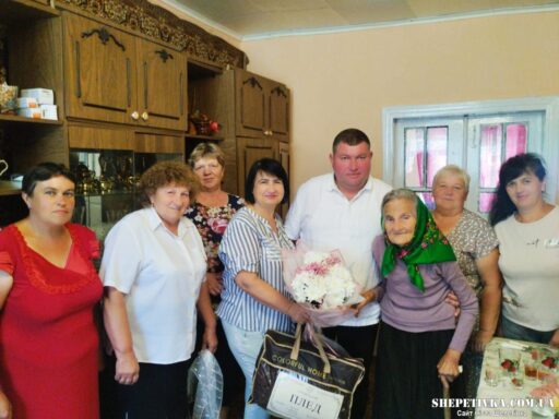 #громадськемісце Жителька Шепетівщини зустріла свій 100-літній ювілей #хмельницький #khmelnytstkyi