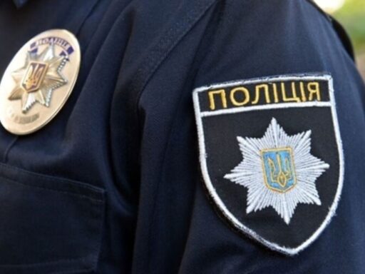 #громадськемісце Поліцейський постраждав, рятуючи дитину від батька (ВІДЕО) #рівне #rivne