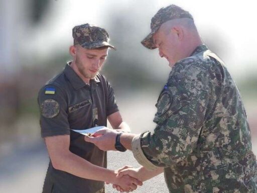 #громадськемісце Тернопільського нацгвардійця нагородили “Золотим Хрестом” за порятунок побратимів #тернопіль #ternopil